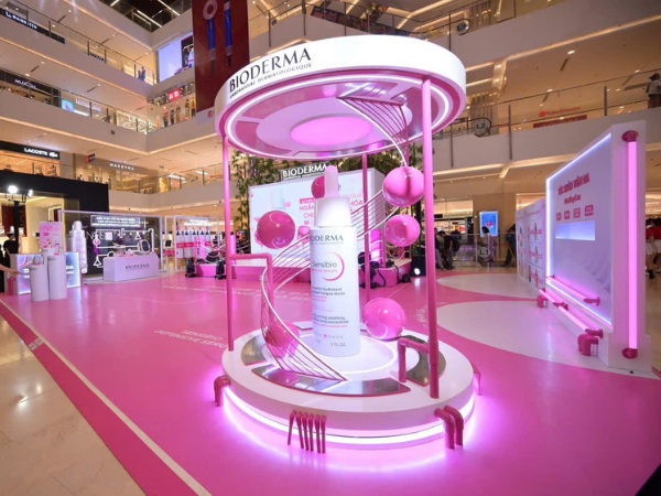 Gian hàng tại tầng trệt hoặc mặt tiền luôn có giá thuê cao hơn